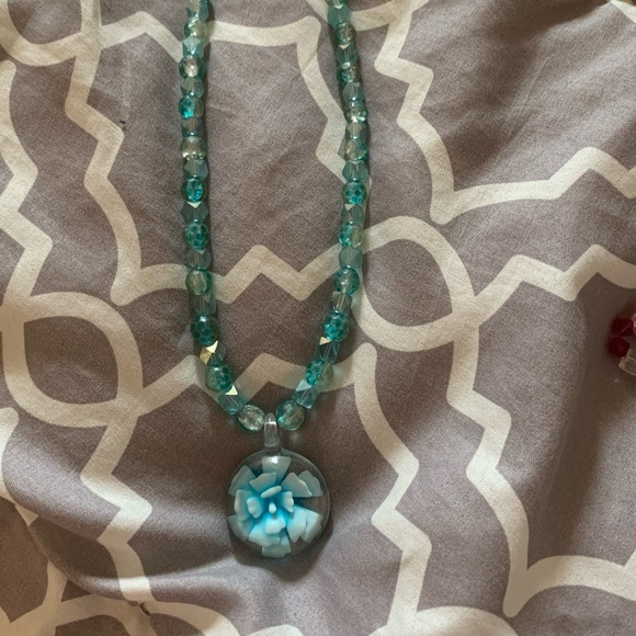 Handmade teal/light blue flower necklace - Picture 2 of 2